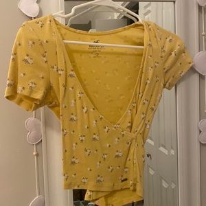 hollister baby wrap tee